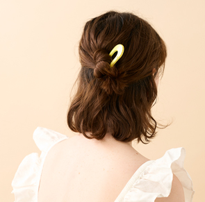 Side combs and Hair pins 