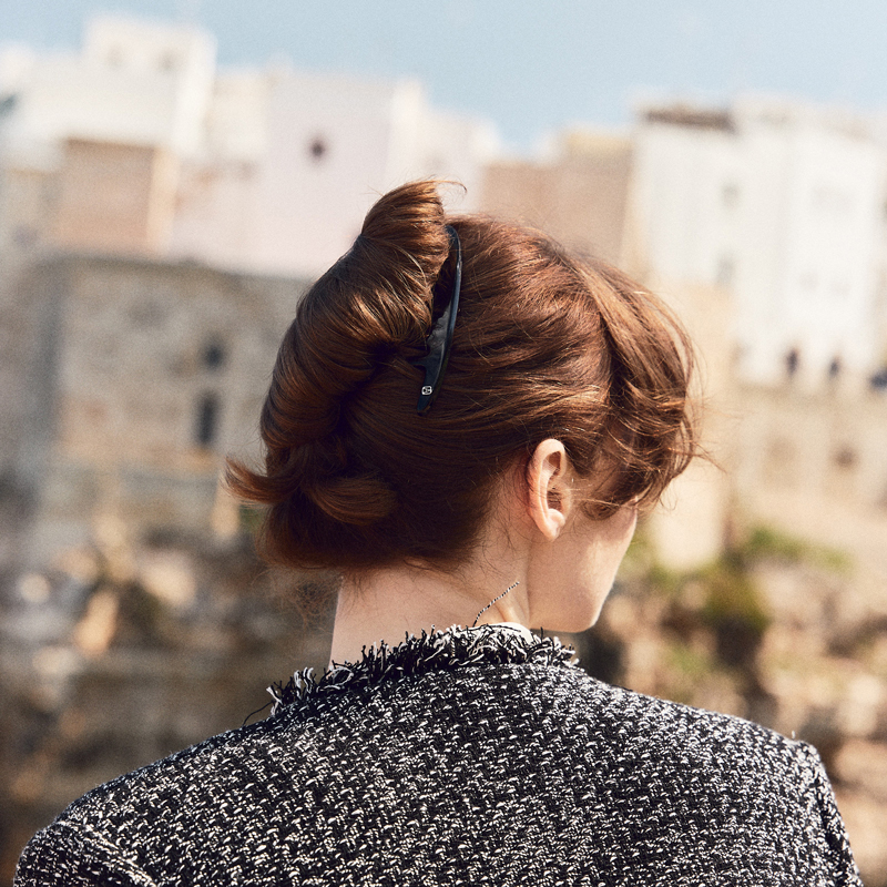 Alexandre de Paris hair accessories : jaw clips, hair barrettes